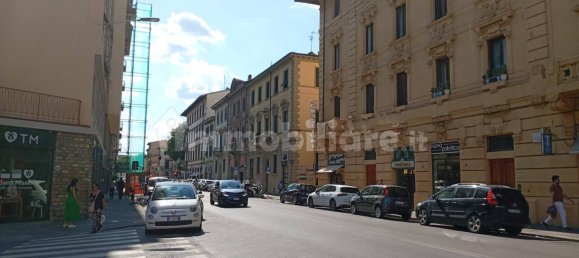 2 rooms Commercial property in Florence, Italy No. 271591 10
