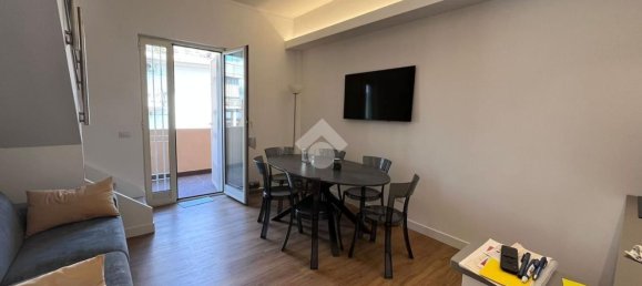 2 Schlafzimmer Wohnung in Rome, Italy, Nr. 341802 6