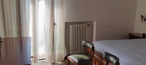 8 rooms House in Arezzo, Italy No. 251965 6