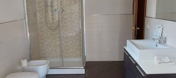 8 rooms House in Arezzo, Italy No. 251965 10