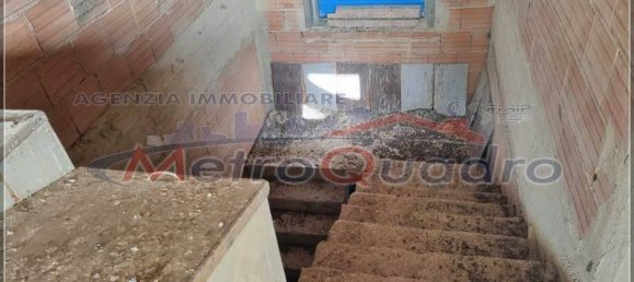 1000m² Commercial property in Canicattì, Italy No. 293385 4