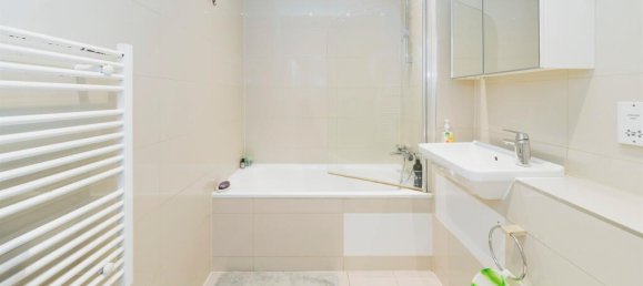 Apartamento T2 em Crawley, United Kingdom N.º 6296 4