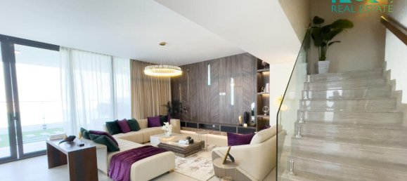 5 bedrooms Villa in Sharjah, UAE No. 26756 12