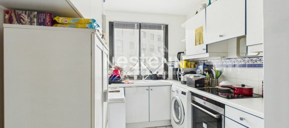 3 bedrooms Apartment in Paris, France No. 336926 9