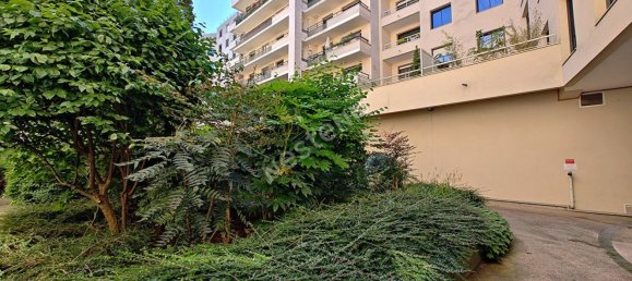 3 bedrooms Apartment in Paris, France No. 336926 6