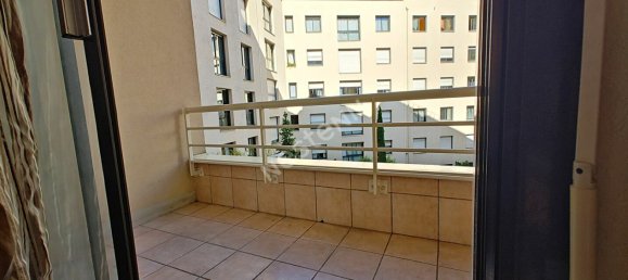 3 bedrooms Apartment in Paris, France No. 336926 5