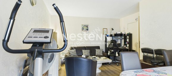 3 bedrooms Apartment in Paris, France No. 336926 7