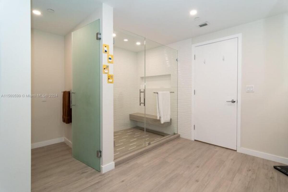 Casa T3 em Aventura, USA N.º 375040