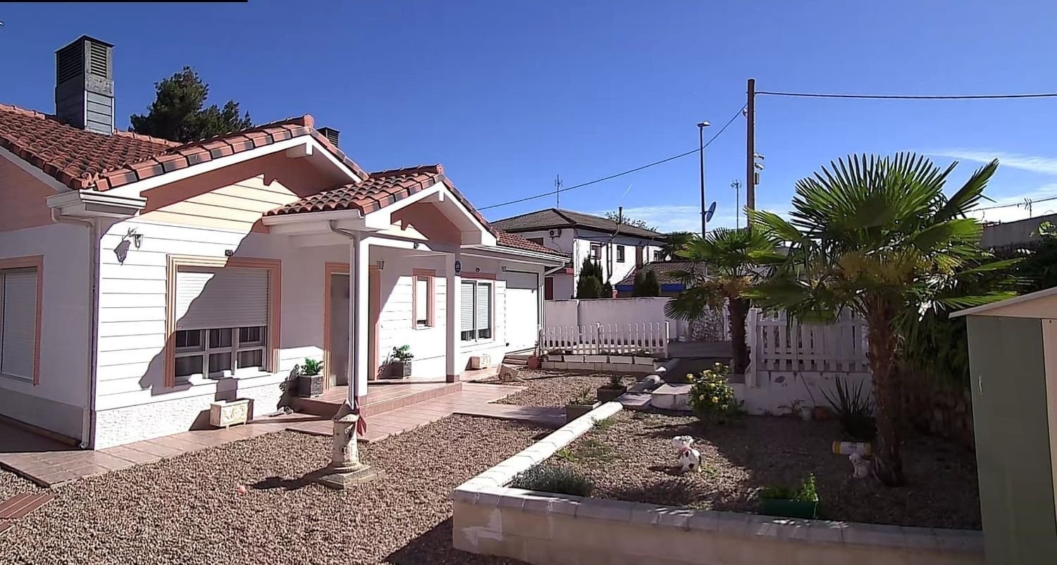 3 bedrooms House in Zaragoza, Spain No. 217689