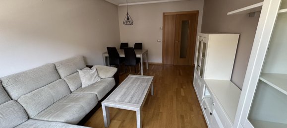 Apartamento de 2 dormitorios en León, Spain No. 190648 3