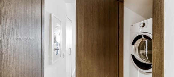 1 Schlafzimmer Gewerbliche Immobilien in Miami, USA, Nr. 615658 4