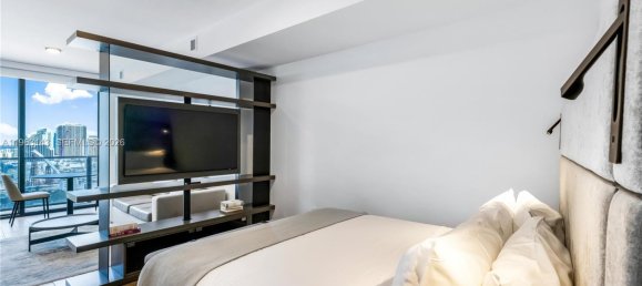 1 Schlafzimmer Gewerbliche Immobilien in Miami, USA, Nr. 615658 13