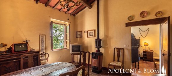 4 bedrooms House in Asciano, Italy No. 57205 25