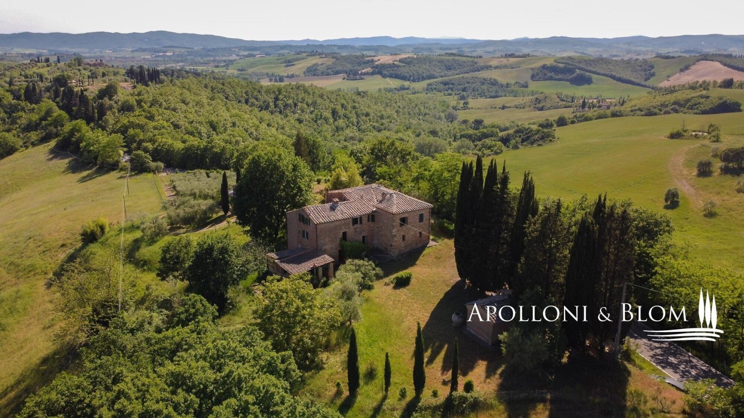 4 bedrooms House in Asciano, Italy No. 57205