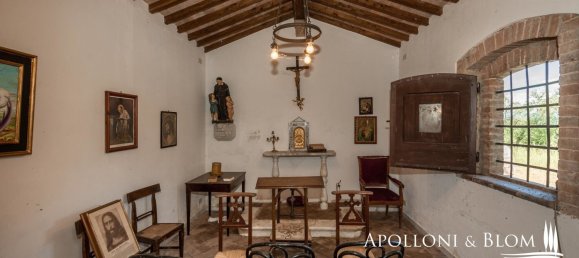 4 bedrooms House in Asciano, Italy No. 57205 9