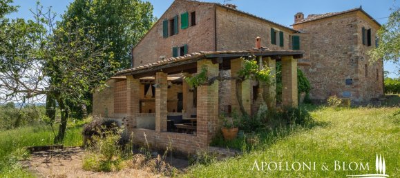 4 bedrooms House in Asciano, Italy No. 57205 7