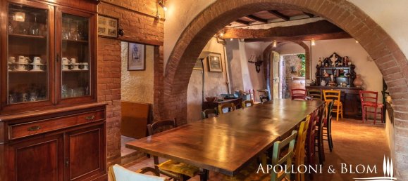 4 bedrooms House in Asciano, Italy No. 57205 11