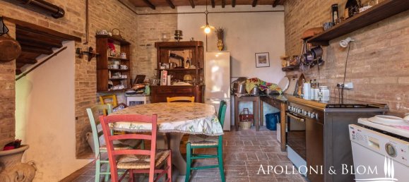 4 bedrooms House in Asciano, Italy No. 57205 10