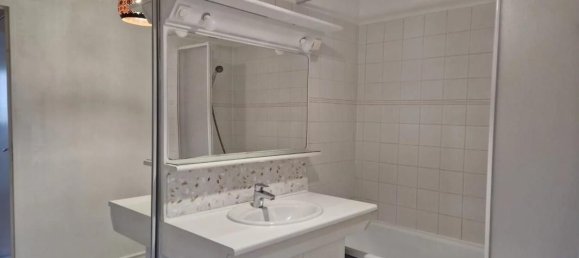 1 bedroom Apartment in Montigny-le-Bretonneux, France No. 170187 7