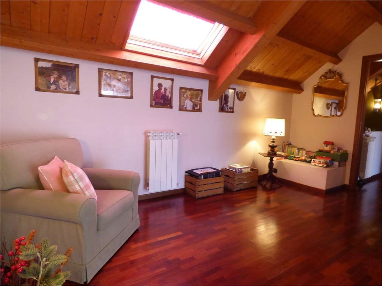 4 rooms Duplex in Bovisio Masciago, Italy No. 2196