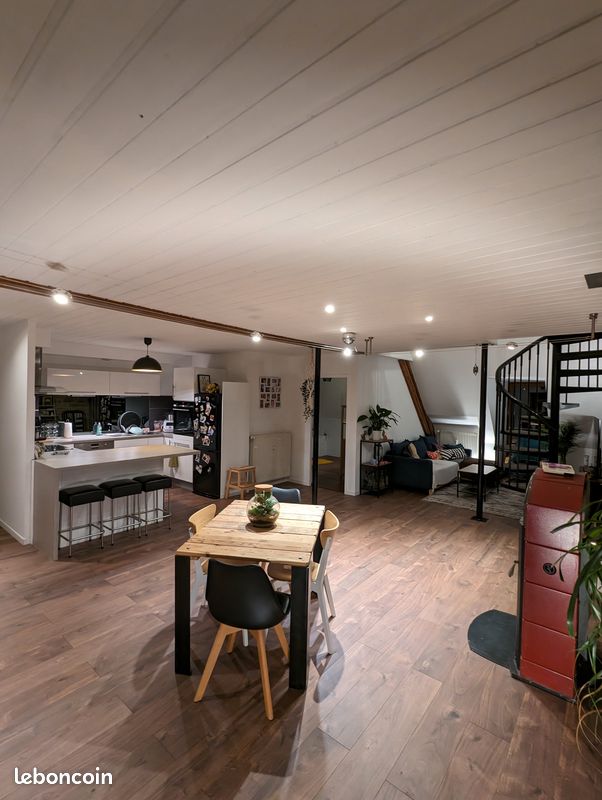 2 chambres Duplex à Ornans, France No. 323640