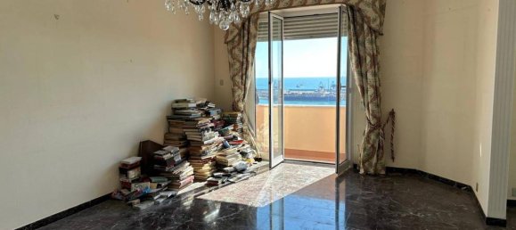 6غرفة شقة في Genoa, Italy رقم 37347 15