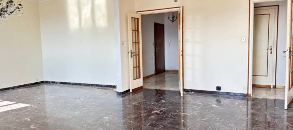 6غرفة شقة في Genoa, Italy رقم 37347 17