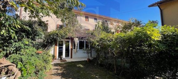 12 rooms House in Pordenone, Italy No. 30283 2