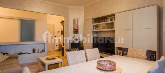 3 bedrooms Apartment in Turin, Italy No. 264099 5