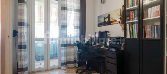 3 bedrooms Apartment in Turin, Italy No. 264099 12