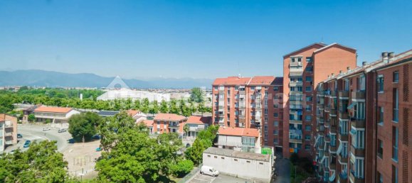 3 bedrooms Apartment in Turin, Italy No. 264099 32