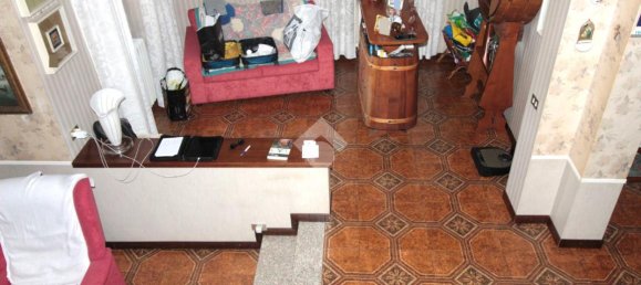 Дом с 4 комнатами в Беллуско, Италия № 123399 7