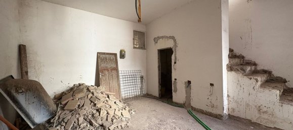 3-Zimmer Doppelhaus in Calvi Risorta, Italy, Nr. 298660 3