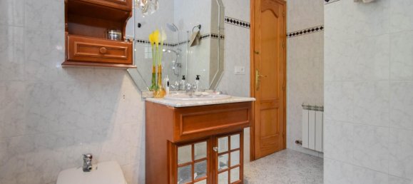 5 Schlafzimmer Haus in Las Gabias, Spain, Nr. 168883 6