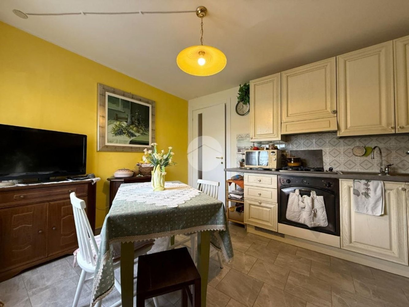 4 rooms Apartment in Ivrea, Italy No. 276018