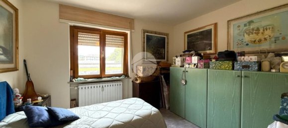 4 rooms Apartment in Ivrea, Italy No. 276018 13