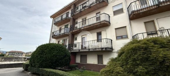 4 rooms Apartment in Ivrea, Italy No. 276018 16