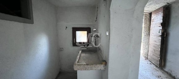 3 bedrooms Apartment in Isera, Italy No. 166737 4