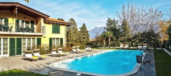 2 bedrooms Penthouse in Griante, Italy No. 55302 2