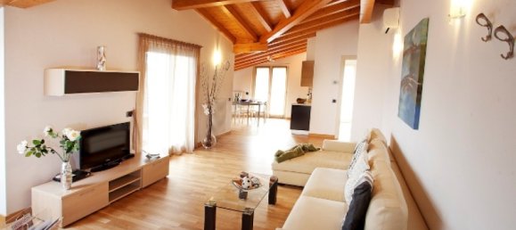 2 bedrooms Penthouse in Griante, Italy No. 55302 8