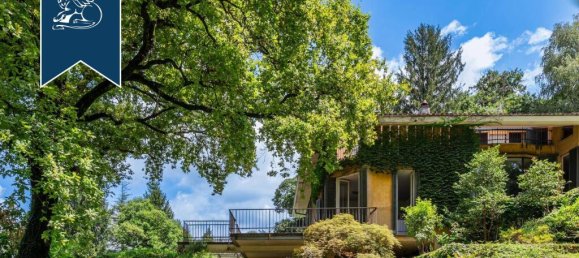 4 bedrooms Villa in Daverio, Italy No. 326944 8