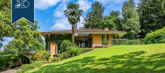 4 bedrooms Villa in Daverio, Italy No. 326944 9