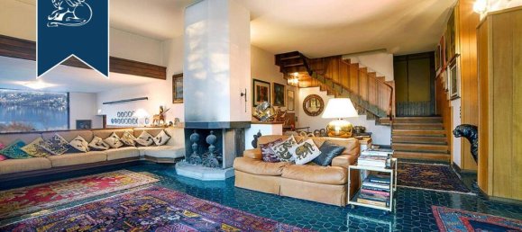 4 bedrooms Villa in Daverio, Italy No. 326944 15