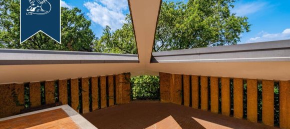 4 bedrooms Villa in Daverio, Italy No. 326944 7