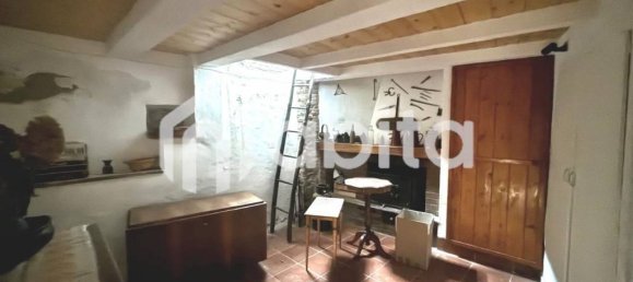 Квартира с 5 комнатами в Кавриглия, Италия № 168516 5