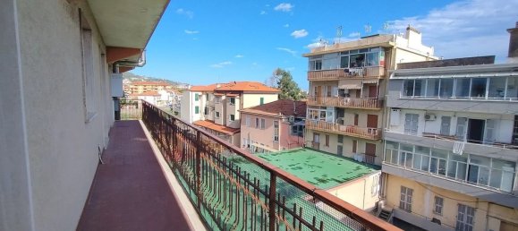4 rooms Apartment in Ventimiglia, Italy No. 267562 2