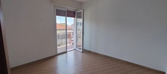 4 rooms Apartment in Ventimiglia, Italy No. 267562 7