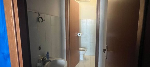 35m² Commercial property in Rome, Italy No. 352904 12