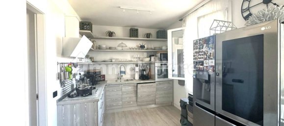 3 bedrooms Apartment in Sassuolo, Italy No. 279969 10