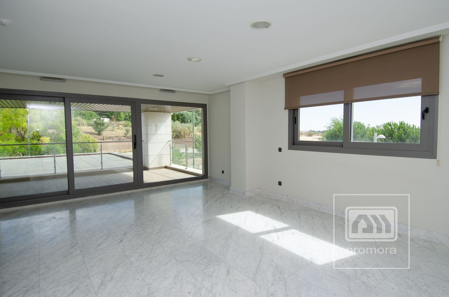 Квартира с 3 спальнями в Мадрид, Испания № 233737